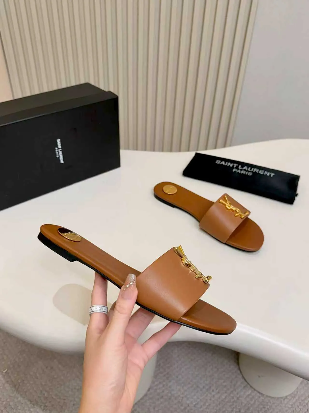 👟👟Ex-factory price 340👟👟 Genuine leather sole +40 YSL new model, upper cowhide leather lining sheepskin, size 35-44, rubber sole, genuine leather sole +40